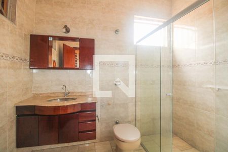 Casa para alugar com 150m², 3 quartos e 2 vagasBanheiro Social