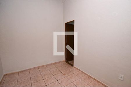 Sala de casa para alugar com 1 quarto, 70m² em São Geraldo, Belo Horizonte