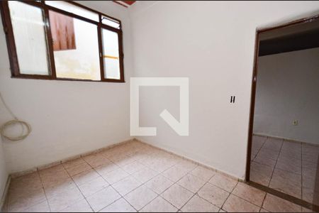 Quarto 1 de casa para alugar com 1 quarto, 70m² em São Geraldo, Belo Horizonte