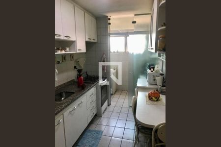 Apartamento à venda com 58m², 2 quartos e 1 vagaFoto 02