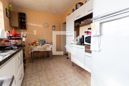 Casa à venda com 111m², 3 quartos e 2 vagas Casa à venda com 111m², 3 quartos e 2 vagasCozinha