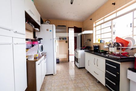Casa à venda com 111m², 3 quartos e 2 vagas Casa à venda com 111m², 3 quartos e 2 vagasCozinha