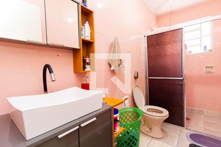 Casa à venda com 111m², 3 quartos e 2 vagas Casa à venda com 111m², 3 quartos e 2 vagasBanheiro