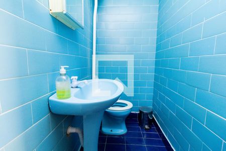 Casa à venda com 111m², 3 quartos e 2 vagas Casa à venda com 111m², 3 quartos e 2 vagasBanheiro da suite