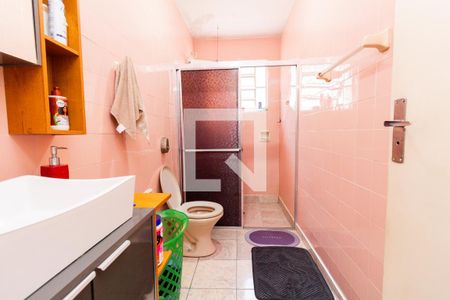 Casa à venda com 111m², 3 quartos e 2 vagas Casa à venda com 111m², 3 quartos e 2 vagasBanheiro