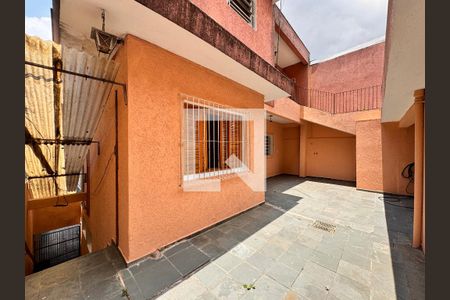 Casa para alugar com 97m², 3 quartos e 1 vaga Casa para alugar com 97m², 3 quartos e 1 vagaQuintal
