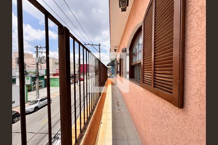 Casa para alugar com 97m², 3 quartos e 1 vaga Casa para alugar com 97m², 3 quartos e 1 vagaSacada