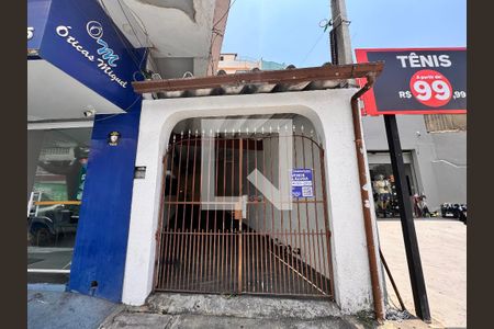 Casa para alugar com 97m², 3 quartos e 1 vaga Casa para alugar com 97m², 3 quartos e 1 vagaFachada + plaquinha