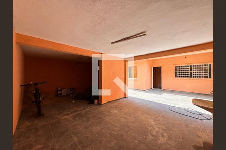 Casa para alugar com 97m², 3 quartos e 1 vaga Casa para alugar com 97m², 3 quartos e 1 vagaQuintal