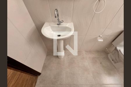 Casa para alugar com 97m², 3 quartos e 1 vaga Casa para alugar com 97m², 3 quartos e 1 vagaBanheiro
