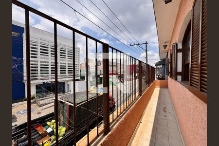 Casa para alugar com 97m², 3 quartos e 1 vaga Casa para alugar com 97m², 3 quartos e 1 vagaSacada