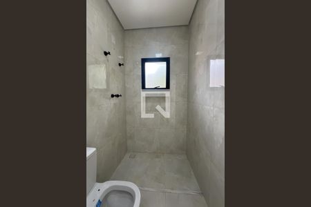 Casa à venda com 136m², 3 quartos e 2 vagas Casa à venda com 136m², 3 quartos e 2 vagasBanheiro da Suíte