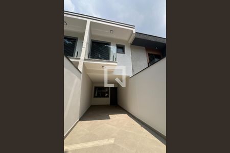 Casa à venda com 136m², 3 quartos e 2 vagas Casa à venda com 136m², 3 quartos e 2 vagasFachada interna