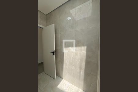 Casa à venda com 136m², 3 quartos e 2 vagas Casa à venda com 136m², 3 quartos e 2 vagasBanheiro