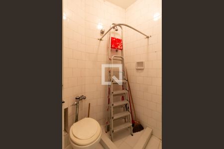 Apartamento à venda com 135m², 3 quartos e 1 vaga Apartamento à venda com 135m², 3 quartos e 1 vagaBanheiro de serviço