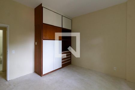 Apartamento à venda com 135m², 3 quartos e 1 vaga Apartamento à venda com 135m², 3 quartos e 1 vagaDetalhe do quarto 2