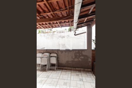 Casa à venda com 240m², 3 quartos e 2 vagasÁrea de Serviço