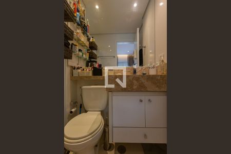 Apartamento à venda com 120m², 3 quartos e 3 vagas Apartamento à venda com 120m², 3 quartos e 3 vagasBanheiro da Suíte 1