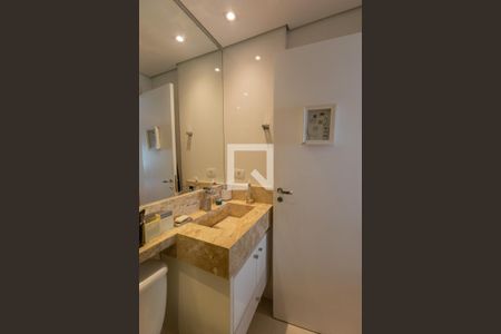 Apartamento à venda com 120m², 3 quartos e 3 vagas Apartamento à venda com 120m², 3 quartos e 3 vagasBanheiro da Suíte 1