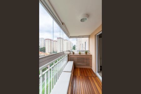 Varanda de apartamento para alugar com 3 quartos, 100m² em Vila Campestre, São Paulo