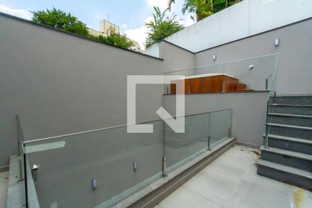 Casa à venda com 253m², 3 quartos e 4 vagasVaranda da Suíte 2