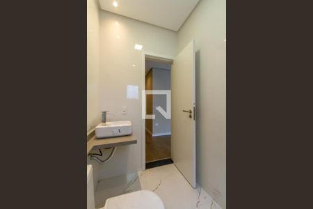 Casa à venda com 253m², 3 quartos e 4 vagasBanheiro da Suíte 2