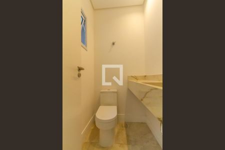 Casa à venda com 253m², 3 quartos e 4 vagasLavabo