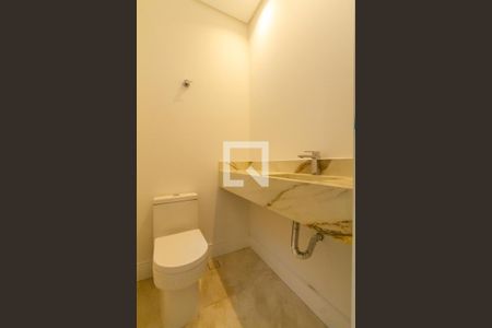 Casa à venda com 253m², 3 quartos e 4 vagasLavabo