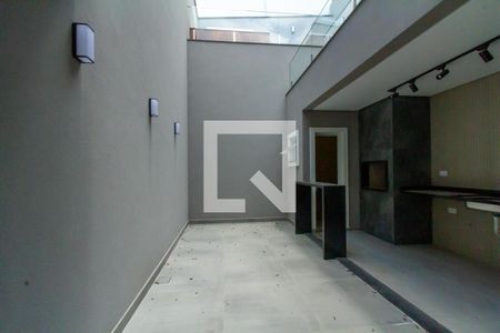 Casa à venda com 253m², 3 quartos e 4 vagasVista da Área de Serviço