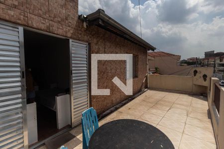 Casa à venda com 150m², 3 quartos e 2 vagas Casa à venda com 150m², 3 quartos e 2 vagasVaranda