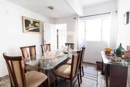 Casa à venda com 150m², 3 quartos e 2 vagas Casa à venda com 150m², 3 quartos e 2 vagasCozinha