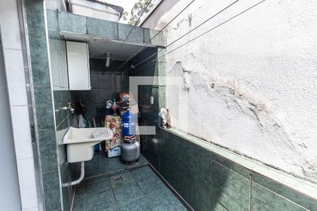 Casa à venda com 150m², 3 quartos e 2 vagas Casa à venda com 150m², 3 quartos e 2 vagasÁrea de serviço 2