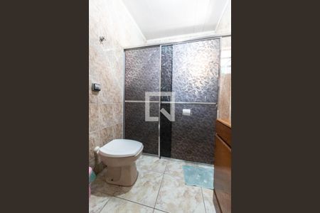 Casa à venda com 150m², 3 quartos e 2 vagas Casa à venda com 150m², 3 quartos e 2 vagasBanheiro