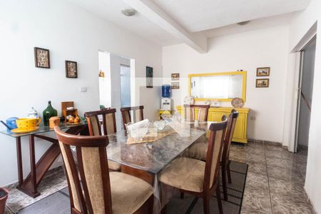 Casa à venda com 150m², 3 quartos e 2 vagas Casa à venda com 150m², 3 quartos e 2 vagasCozinha