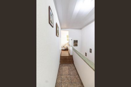 Casa à venda com 150m², 3 quartos e 2 vagas Casa à venda com 150m², 3 quartos e 2 vagasCorredor