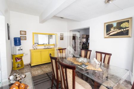 Casa à venda com 150m², 3 quartos e 2 vagas Casa à venda com 150m², 3 quartos e 2 vagasCozinha