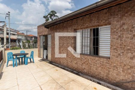 Casa à venda com 150m², 3 quartos e 2 vagas Casa à venda com 150m², 3 quartos e 2 vagasVaranda