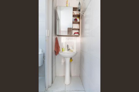 Casa à venda com 150m², 3 quartos e 2 vagas Casa à venda com 150m², 3 quartos e 2 vagasLavabo