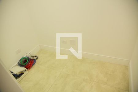 Casa à venda com 253m², 3 quartos e 4 vagasEscritório