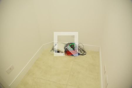 Casa à venda com 253m², 3 quartos e 4 vagasEscritório