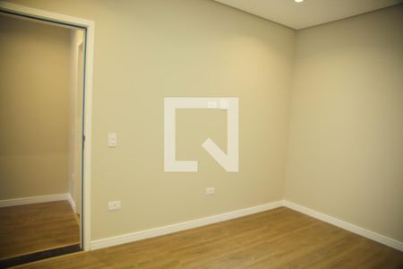 Casa à venda com 253m², 3 quartos e 4 vagasSuíte 2