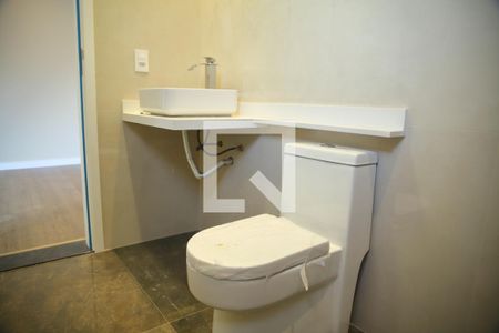 Casa à venda com 253m², 3 quartos e 4 vagasBanheiro da Suíte 1