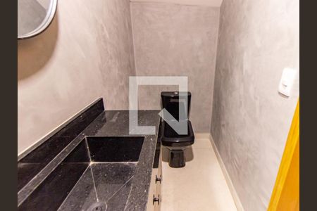 Casa à venda com 135m², 3 quartos e 3 vagasLavabo 2