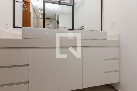 Apartamento à venda com 85m², 1 quarto e 2 vagasBanheiro da Suíte