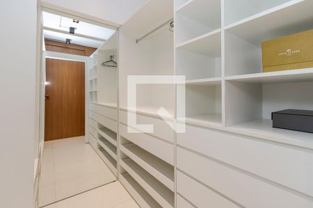 Apartamento à venda com 85m², 1 quarto e 2 vagasCloset