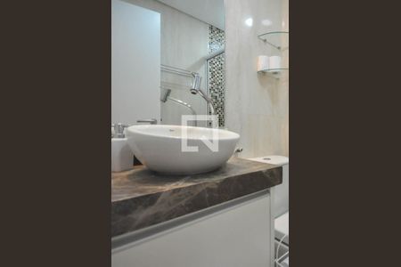 Apartamento para alugar com 60m², 2 quartos e 1 vaga Apartamento para alugar com 60m², 2 quartos e 1 vagaBanheiro