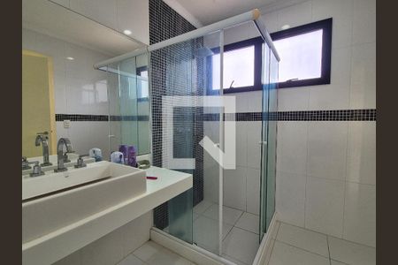 Apartamento à venda com 400m², 5 quartos e 3 vagasBanheiro da Suíte 1