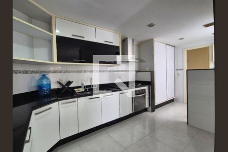 Apartamento à venda com 400m², 5 quartos e 3 vagasCozinha