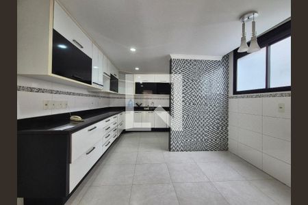 Apartamento à venda com 400m², 5 quartos e 3 vagasCozinha