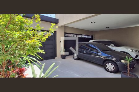 Casa à venda com 180m², 3 quartos e 3 vagasGaragem